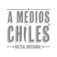 a medios chiles